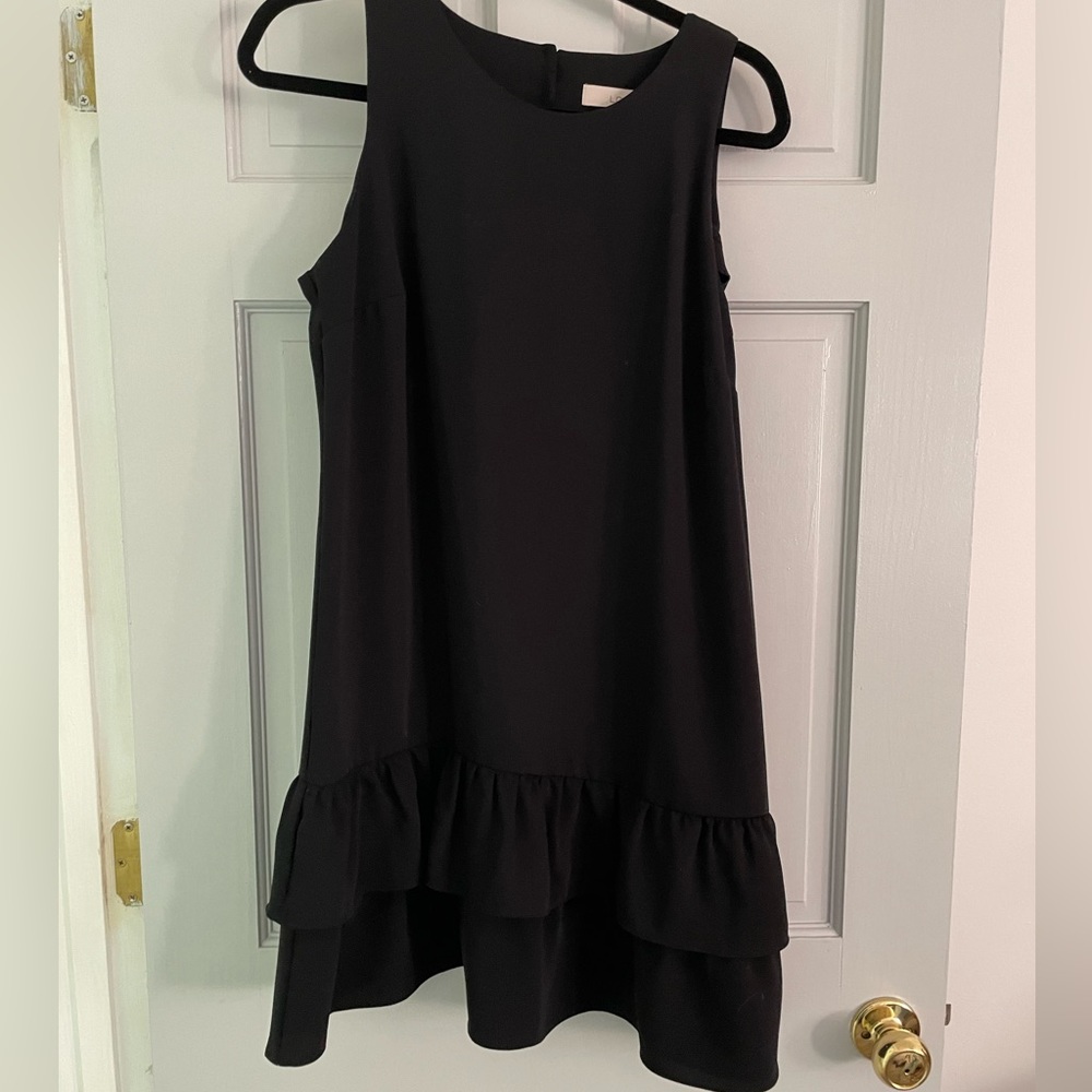 EUC Ann Taylor Loft black ruffled shift dress 12P
